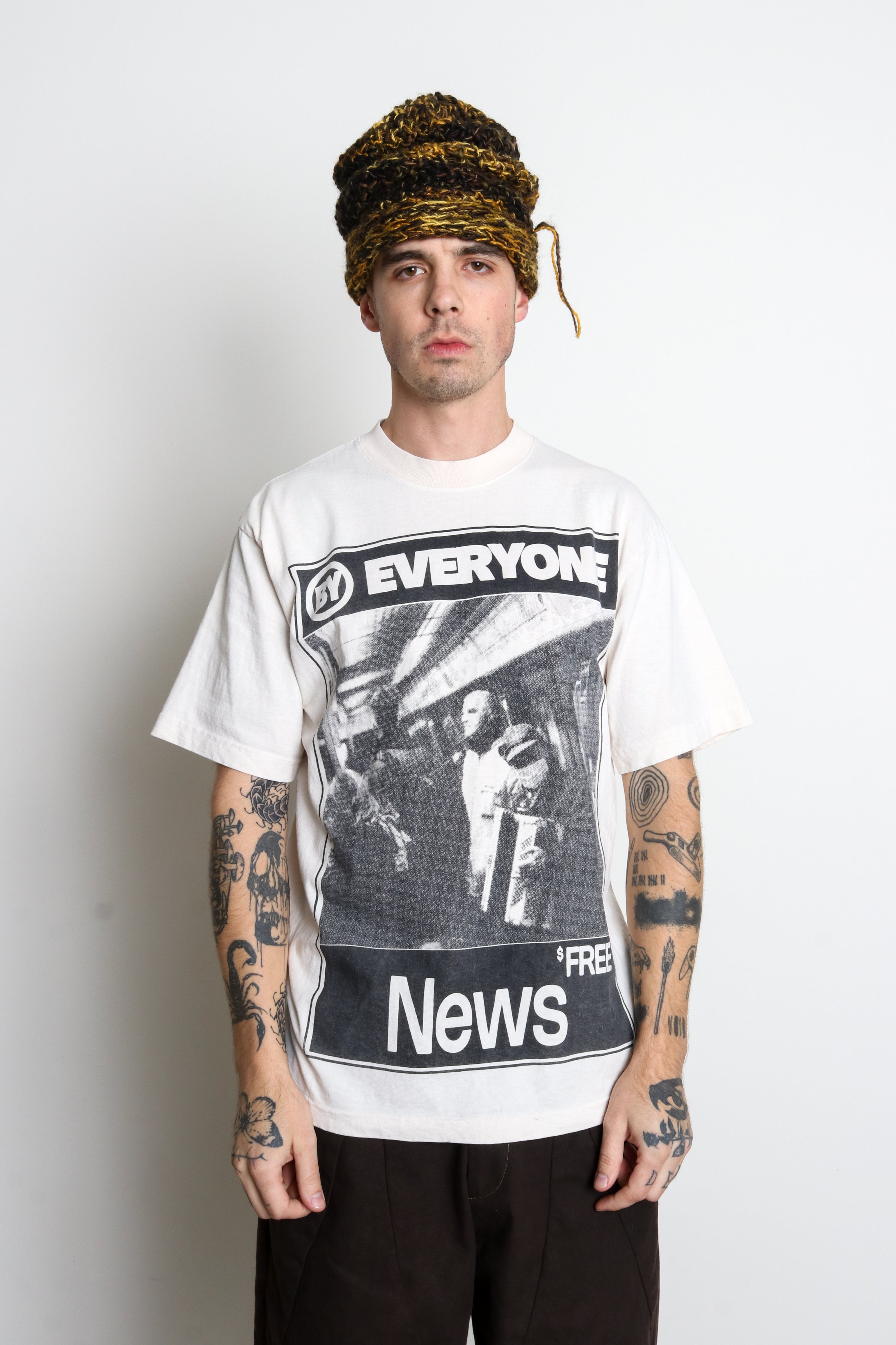 Souvenirs By.Everyone Free News T-Shirt White